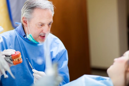 Una visita 2 volte l'anno dal tuo dentista ti assicura una igiene orale , gengivale e dentale corretta